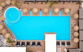 Bamboo Suites Hotel - Adults Only